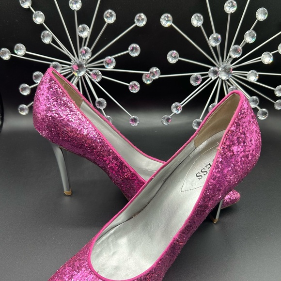 Guess Barbie Pink Pointed Toe Sequin 4” Silver Heel Shoes Size 9 - Picture 11 of 13
